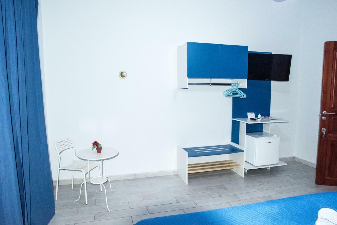 B&B Le Isole Napoli Bagian luar foto